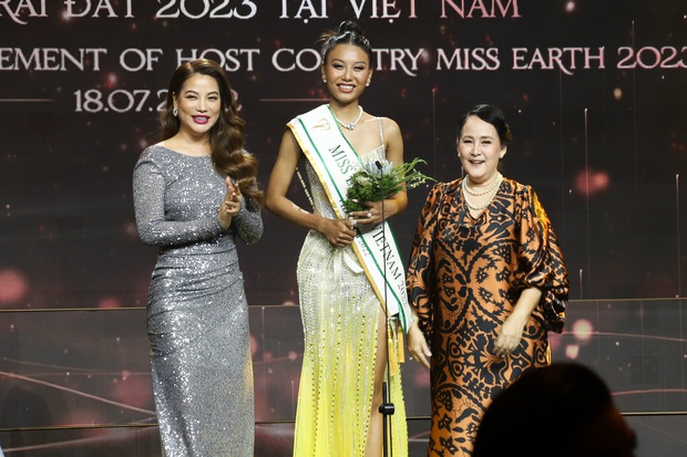 Họp báo đăng cai Hoa hậu Trái Đất 2023: Nông Thuý Hằng lộ diện, không phải là đại diện Việt Nam chinh chiến quốc tế! - Ảnh 4.