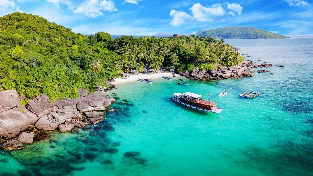 thue-cano-phu-quoc-di-hon-mong-tay.jpg Thuê cano phú quốc đi hòn móng tay