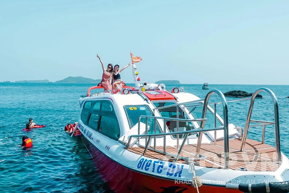 trai-nghiem-thue-cano-phu-quoc.jpg Trải nghiệm thuê cano phú quốc