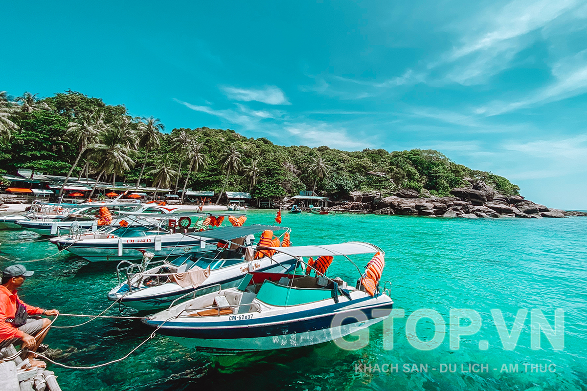 thue-cano-tai-phu-quoc.jpg thuê cano và thể thao biển tại Phú Quốc